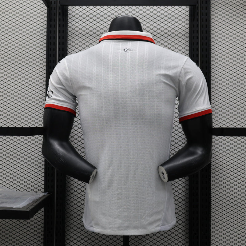 Camisa Milan Away 2024/25 Jogador Puma Masculino com Patch - Branca, Vermelha e Preta