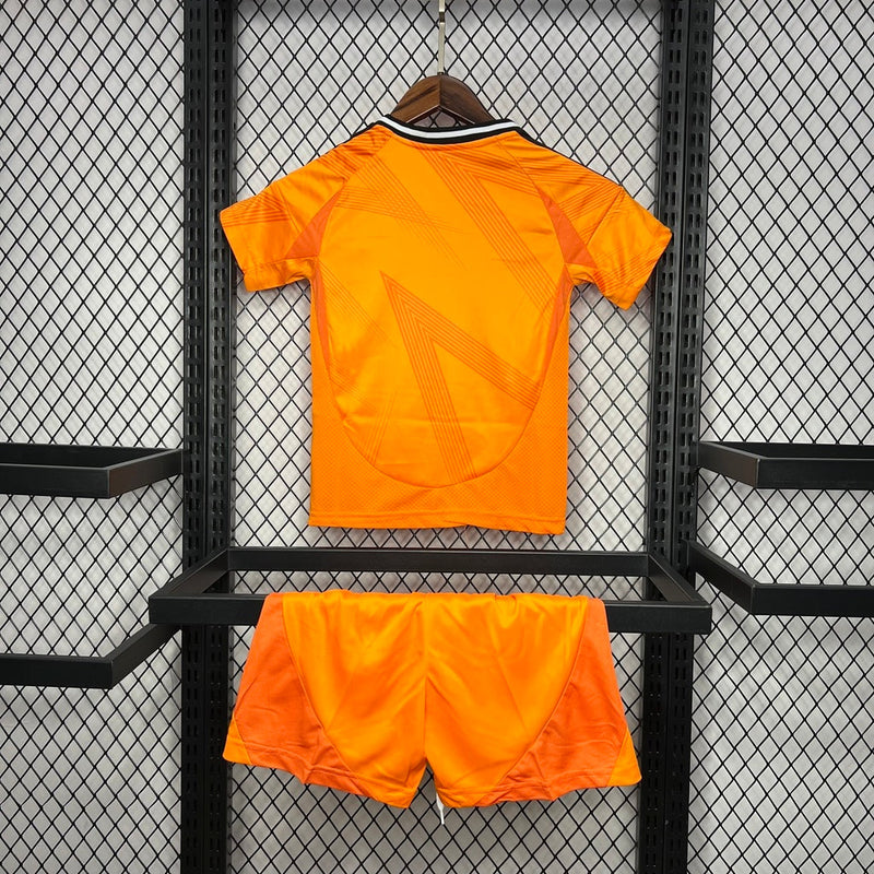 Conjunto Infantil Real Madrid 24/25 Away Adidas - Laranja