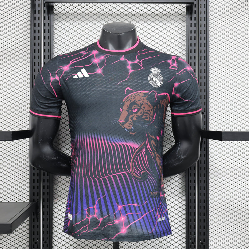 Camisa Real Madrid Edição Especial 2024/25 Jogador Adidas Masculino com Patch- Preta, Roxa e Rosa